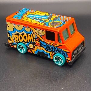 Hot Wheels 2012 Combat Orange Medic Truck Vroom